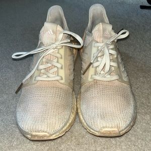 ADIDAS ULTRABOOST 19